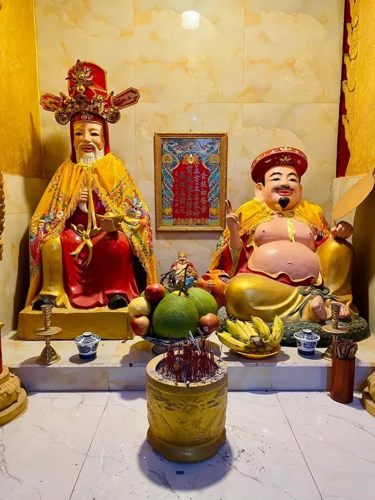 Gợi ý ảnh bàn thờ thần tài cùng hình thần tài ông địa