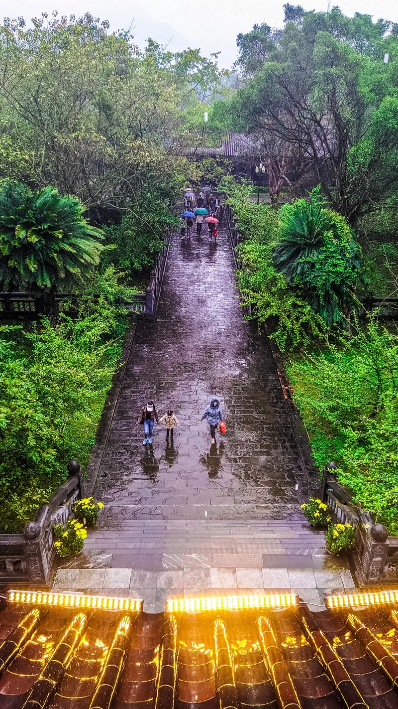 Ảnh chùa chiền ngày tết cổ kính rêu