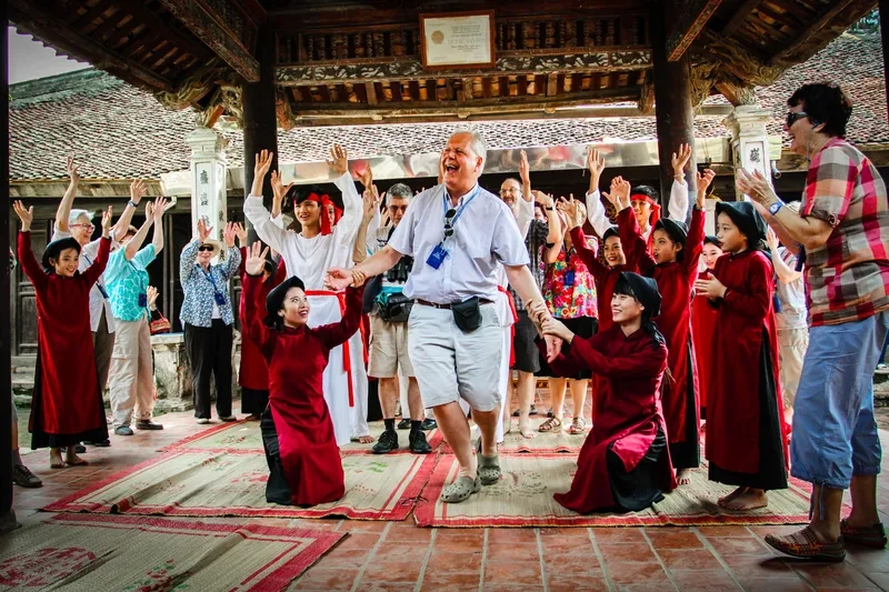 Bộ ảnh nghệ thuật đình làng tết cao