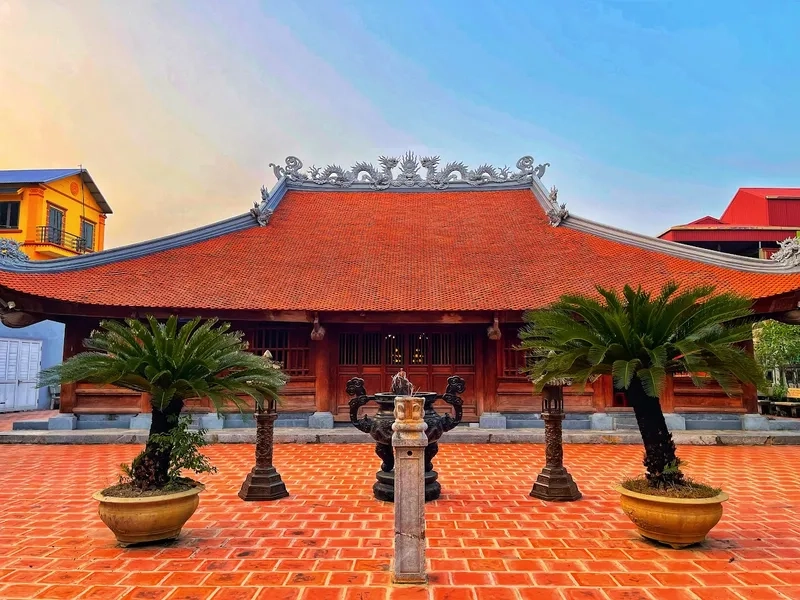 Bộ ảnh cổng đình làng ngày xuân mới