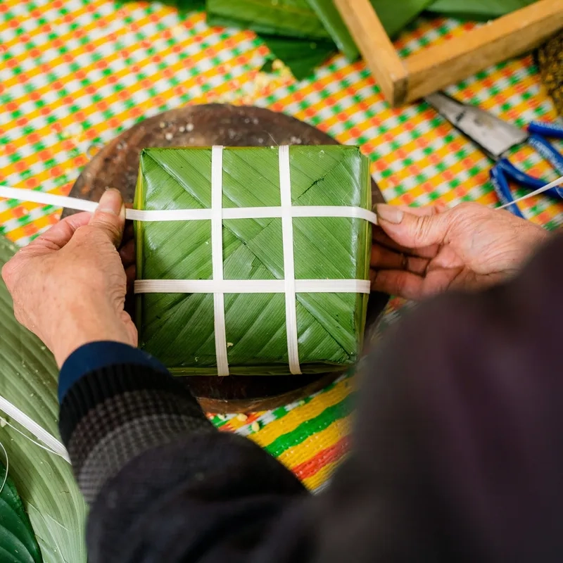 Xem ảnh nồi bánh chưng đêm tết ấm