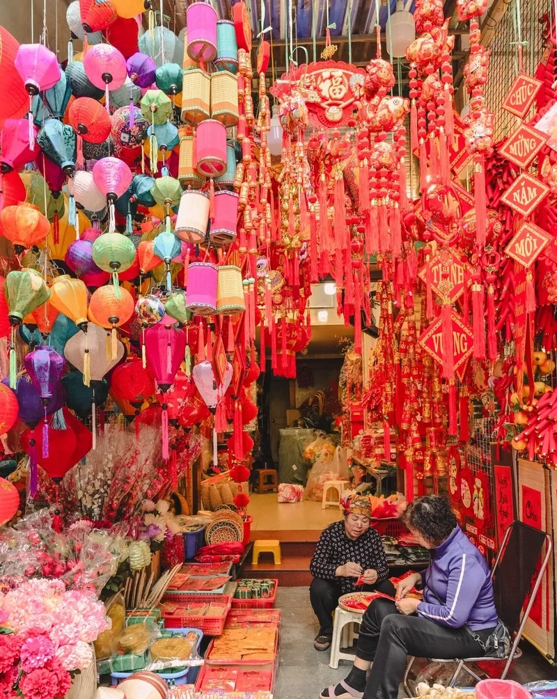 Tấm ảnh hối hả sắm tết cuối năm