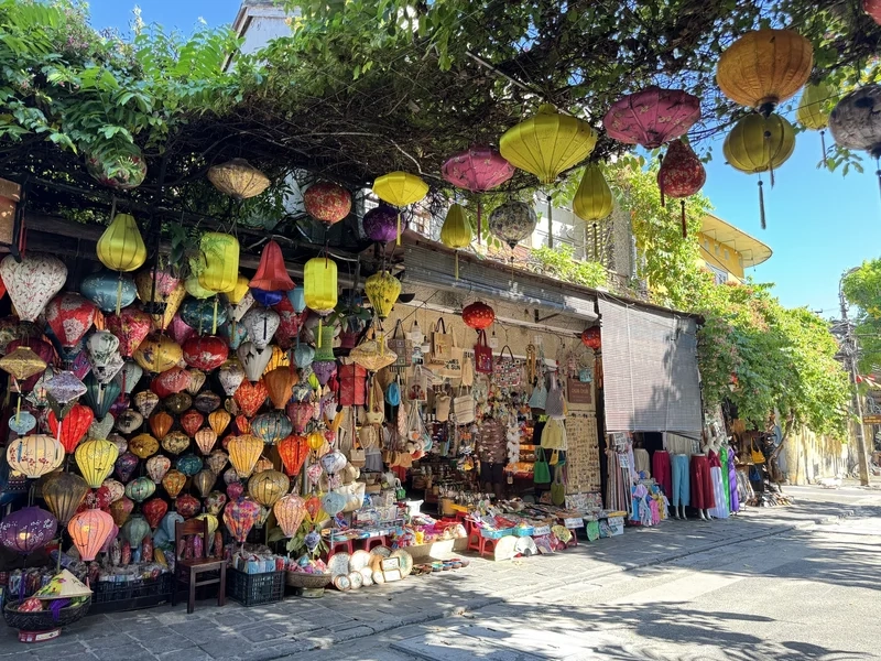 Không khí Tết rộn rã với ảnh lồng đèn hội an không khí tết