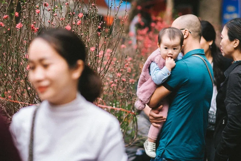 Bản ảnh chợ đào tết Nhật Tân tươi