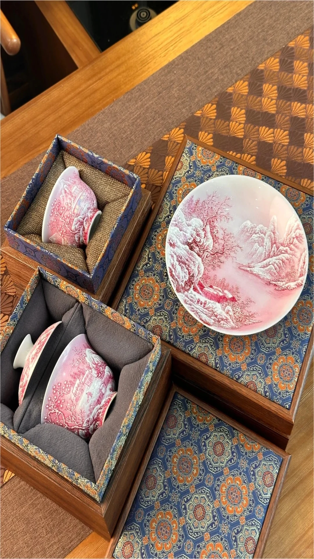 Giữ nét truyền thống nhờ Hình nền gốm sứ Tết truyền thống