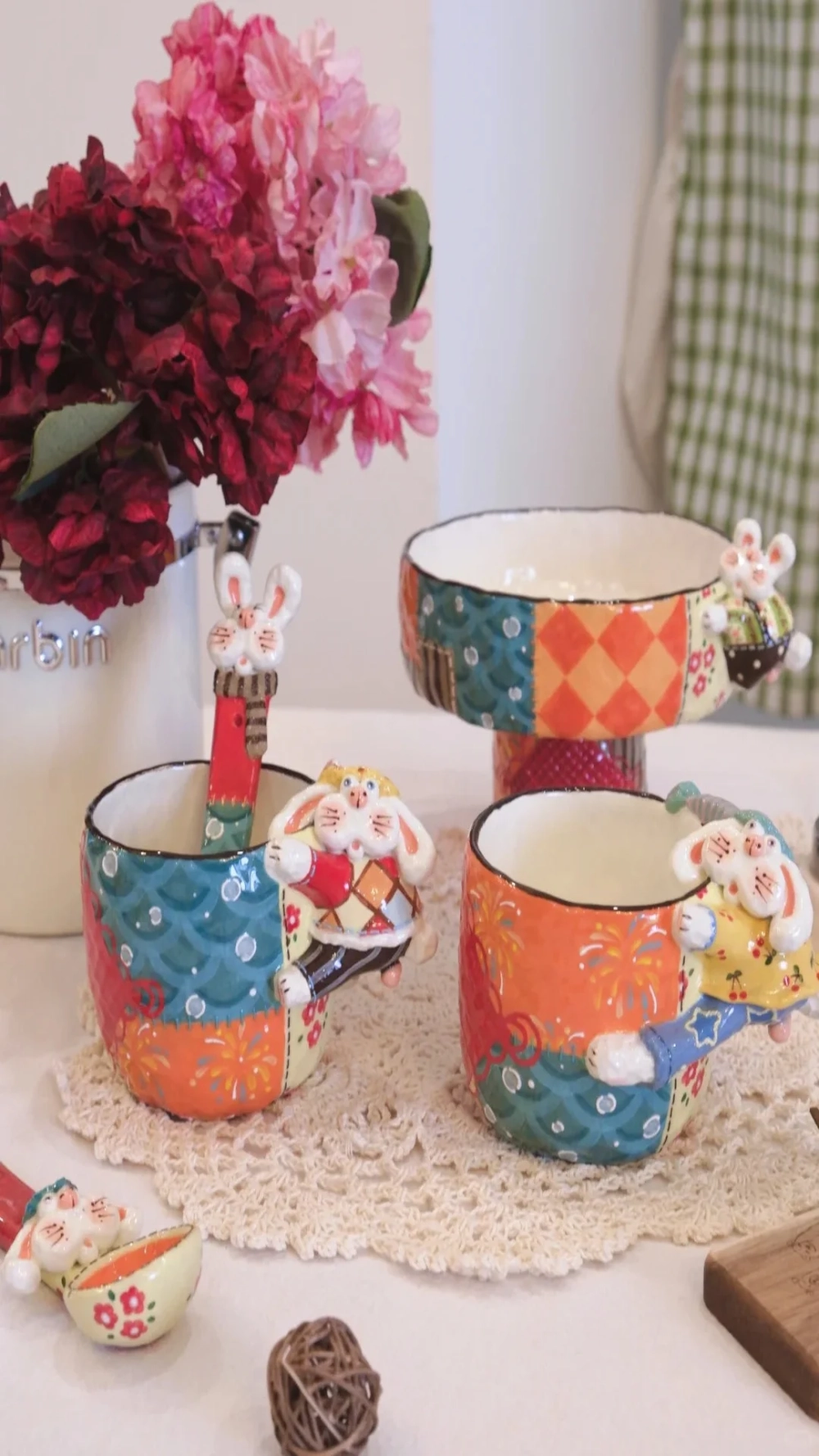 Trang trí điện thoại thêm đẹp với Hình nền gốm sứ Tết điện thoại