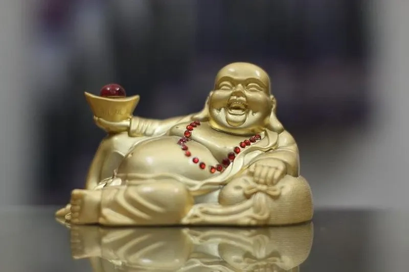 Tăng vượng khí kinh doanh nhờ hình nền ông địa chiêu tài