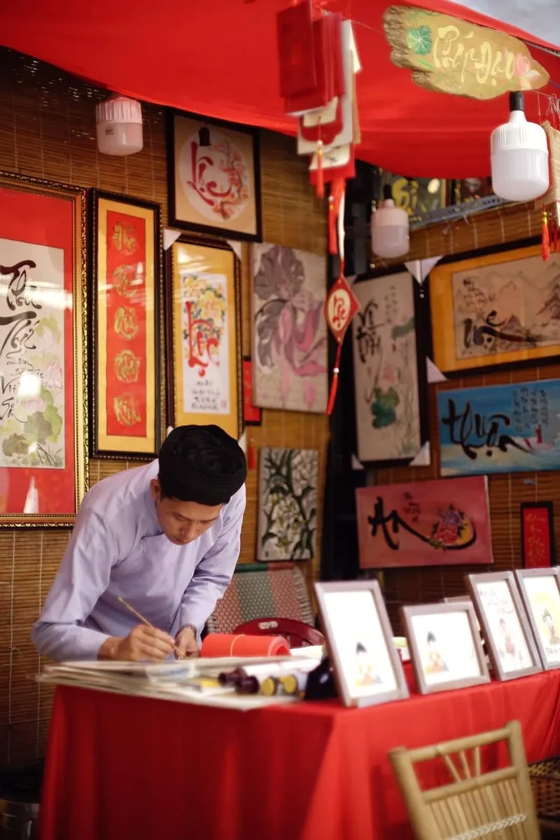 Bộ ảnh phố ông đồ tết 2026 mới tinh