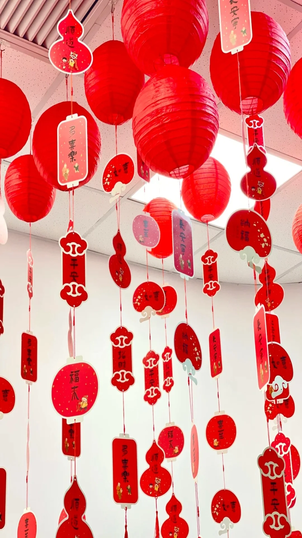 Trang trí Tết rực rỡ với Hình nền phụ kiện Tết đẹp