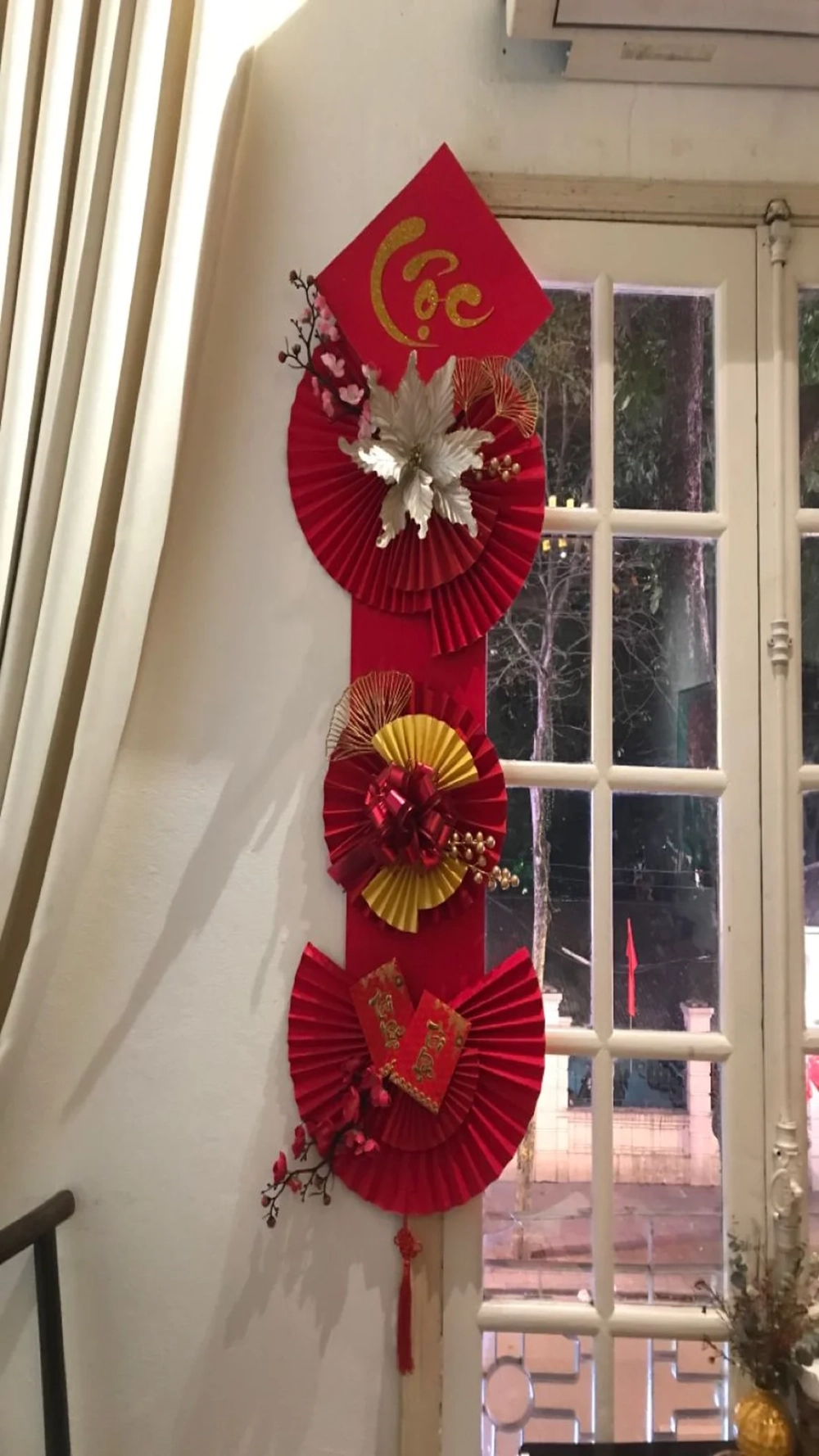 Thêm sắc Tết rực rỡ với Hình nền quạt giấy đỏ đẹp