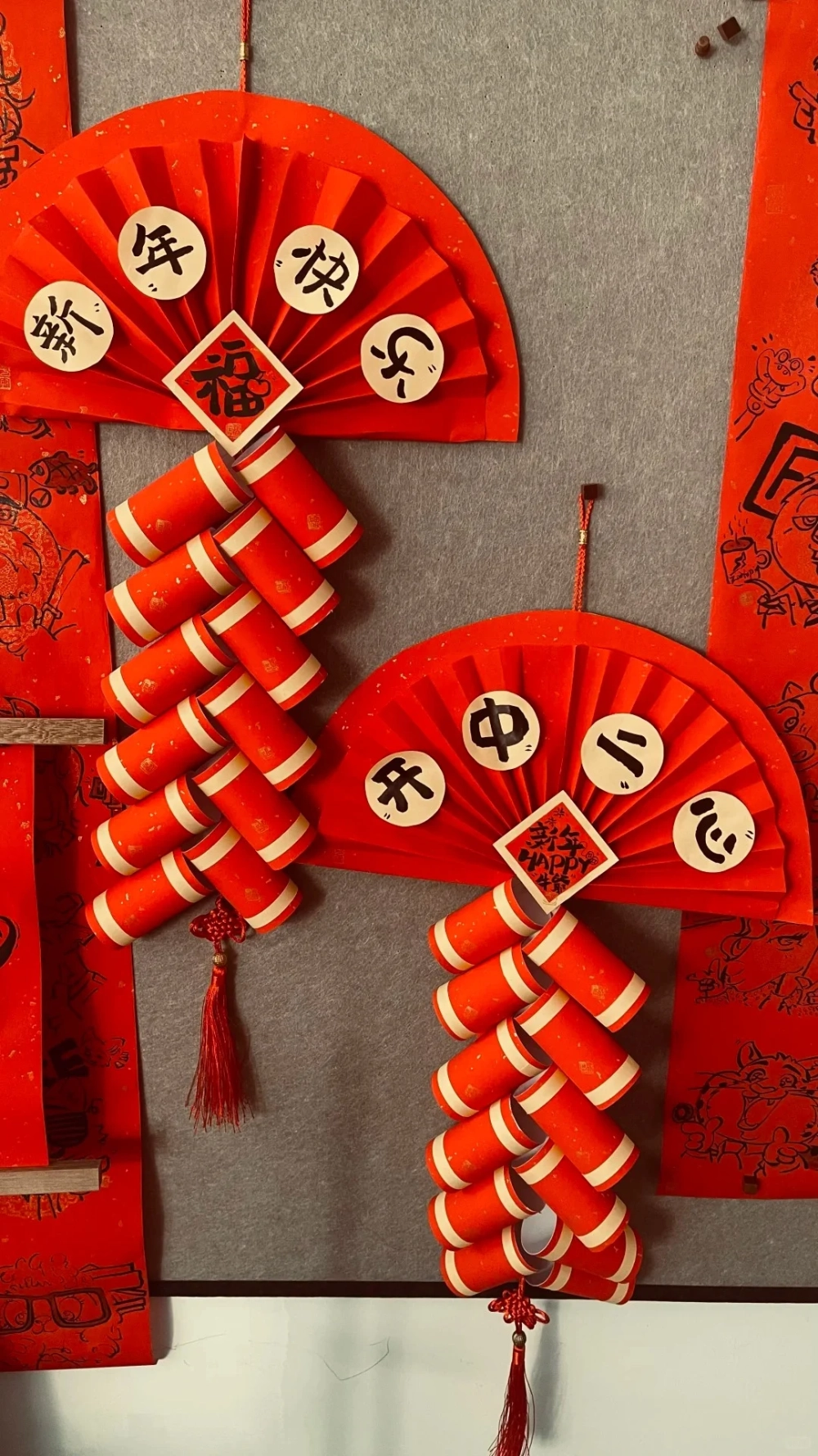 Tạo điểm nhấn không gian nhờ hình nền quạt trang trí không gian tết