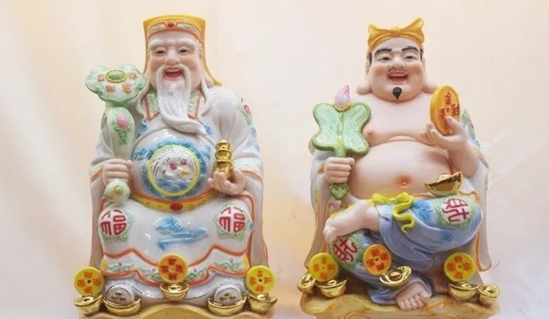 Góc làm ăn thịnh vượng với bàn ông thần tài thổ địa