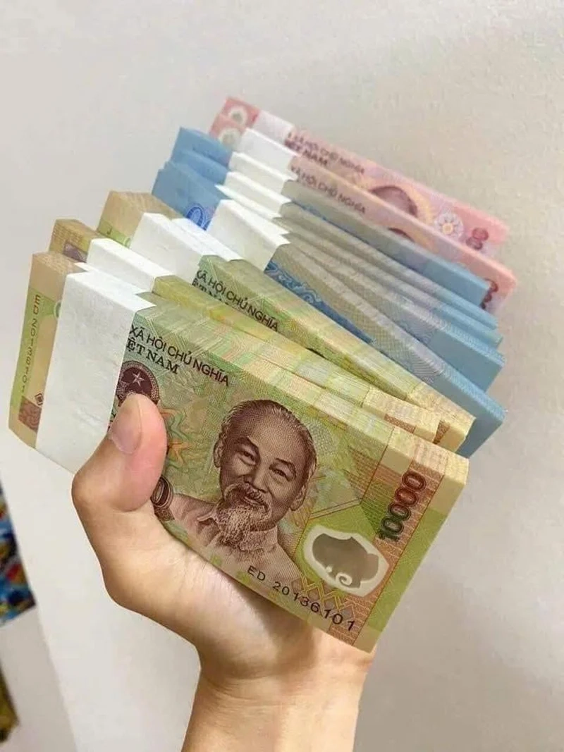 Chia sẻ Ảnh xấp tiền mới đón năm phát đạt